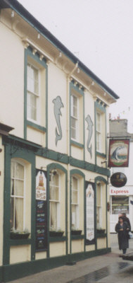 General all things to all people pub