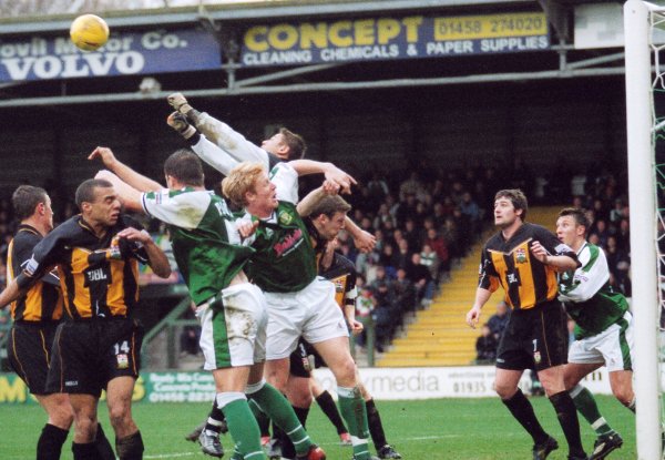 Danny Naisbitt beats Adam Lockwood and Colin Pluck to the ball