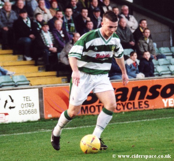Kevin Gall cuts in from the right touchline