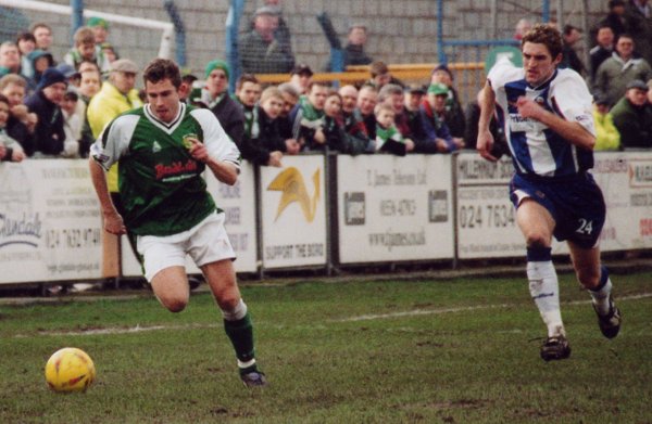 Nick Crittenden makes a right wing run