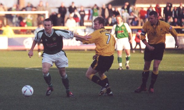 Gavin Williams beats Southport's Steve Pickford