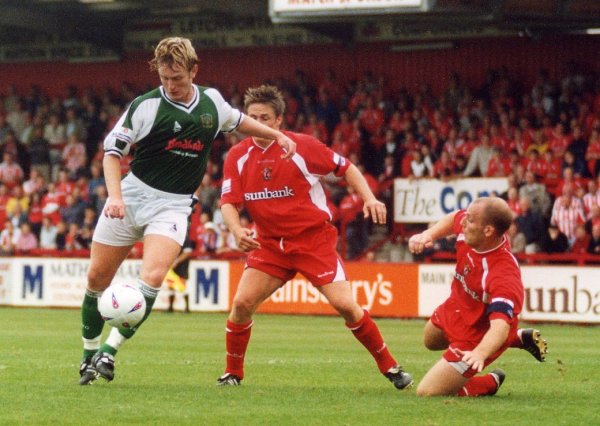 Terry Skiverton fires in a second half shot