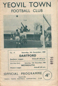 1959-60 v Dartford, Southern League - CLICK TO ENLARGE